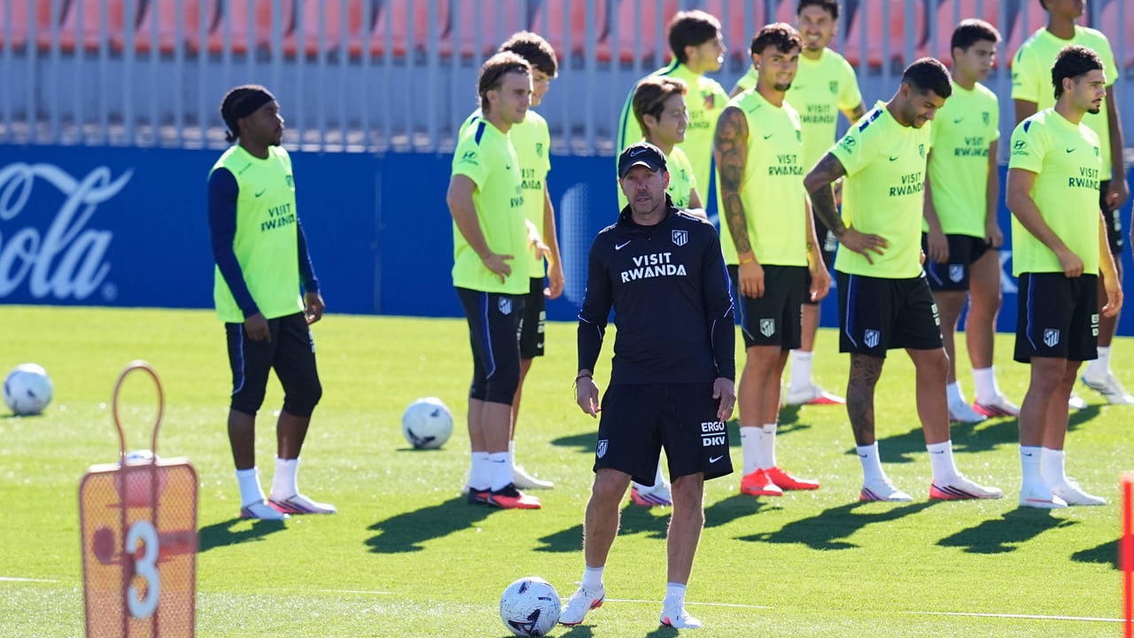 El Atlético se medirá al Sevilla con cinco bajas y una novedad en la lista de Simeone