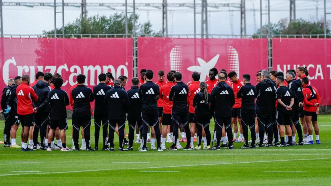 El Sevilla ya prepara la visita al Villarreal pendiente de Isaac Romero