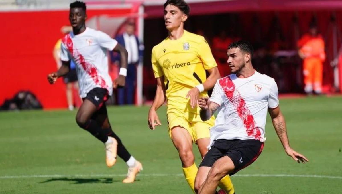 Isaac Romero, para el primer equipo del Sevilla