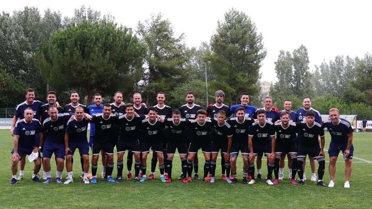 ¿Cuál es el salario mínimo de un futbolista en Primera y Segunda división en España?