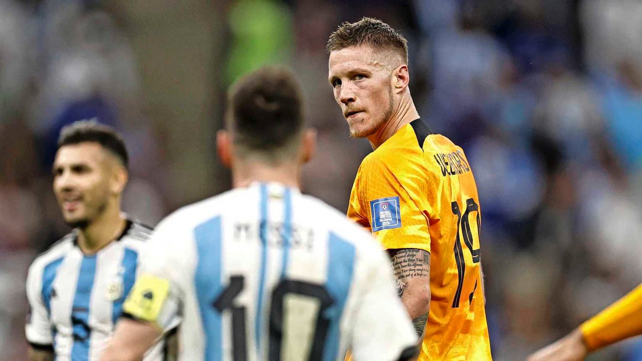 Weghorst, el 'bobo' de Messi, habla por primera vez de lo ocurrido