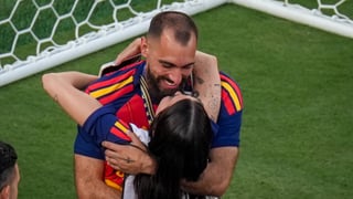 Borja Iglesias, campeón del Mundo, a su pareja: "Hemos vuelto a despertarnos juntos, solos, en silencio"