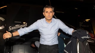 El Athletic Club homenajea a Valverde y a Lekue en el último partido de ambos en San Mamés