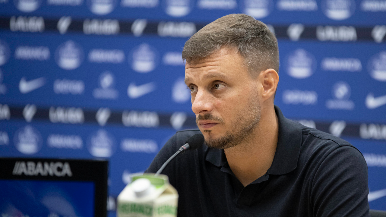 Martin Anselmi, técnico del Elche, contundente: "Las palabras sobran"
