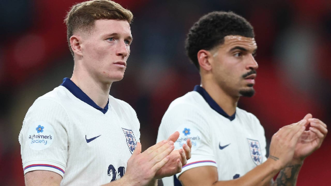 Batalla en Manchester: United y City se disputan a Anderson y Gibbs-White