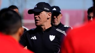 García Plaza, pendiente de Azpilicueta, tiene un plan para la Feria de Abril