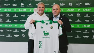 Pablo García arroja algo de luz a su controvertida salida entre lágrimas del Betis: "La cabeza da muchas vueltas..."