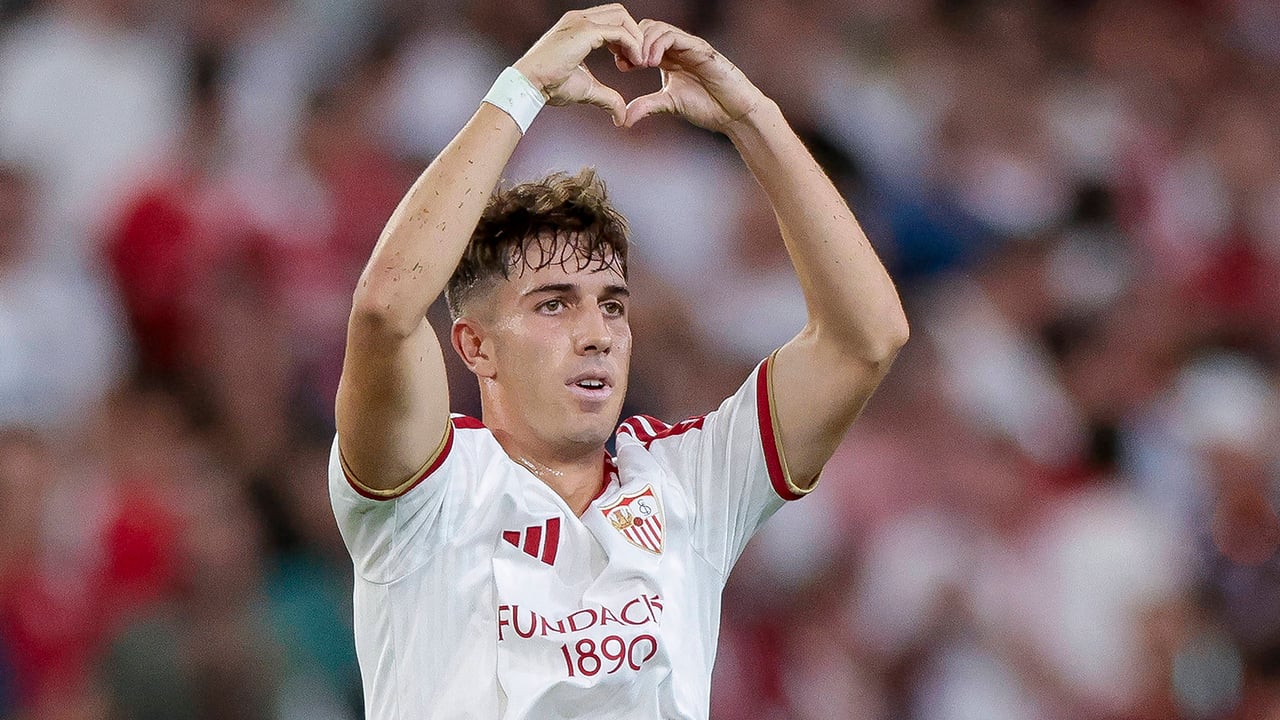 Miguel Sierra se reivindica en el Sevilla tras el 'bombazo' en el mercado con una merecida nominación