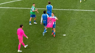 El ex sevillista Álvaro Ferllo para un penalti en el 104 y deja al Depor en ascenso directo