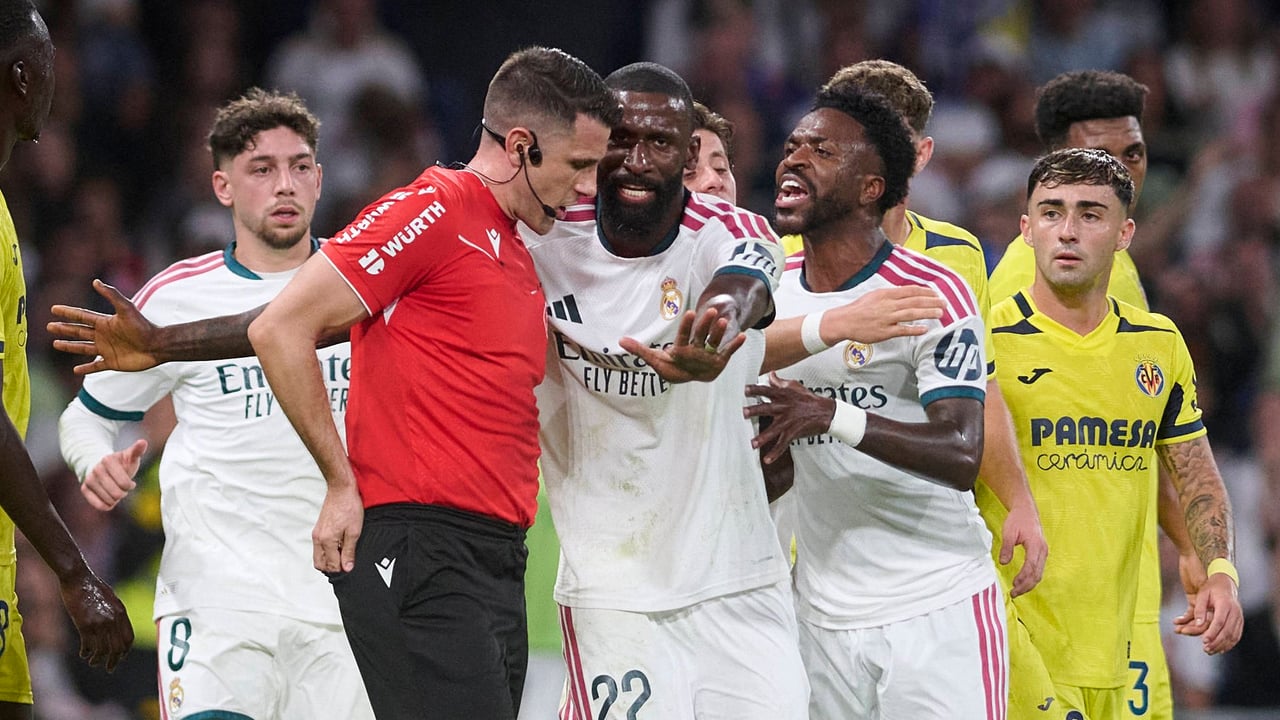 Lo que Vinicius dijo tras su expulsión ante el Villarreal y el árbitro no pudo escuchar