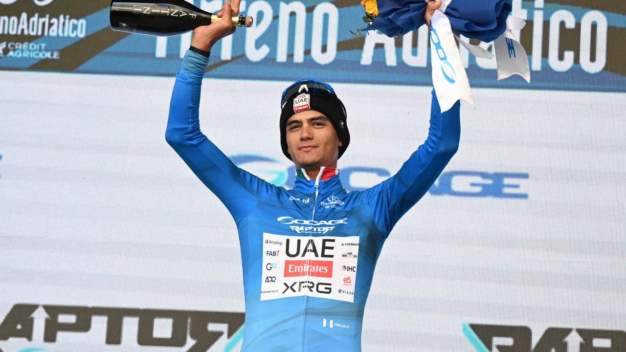 Isaac del Toro conquista la Tirreno-Adriático con 'sorpasso' incluido