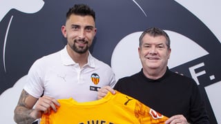 El Valencia anuncia la renovación de Cristian Rivero que manda un mensaje de confianza: "Tenemos muchas ganas de revertir la situación"