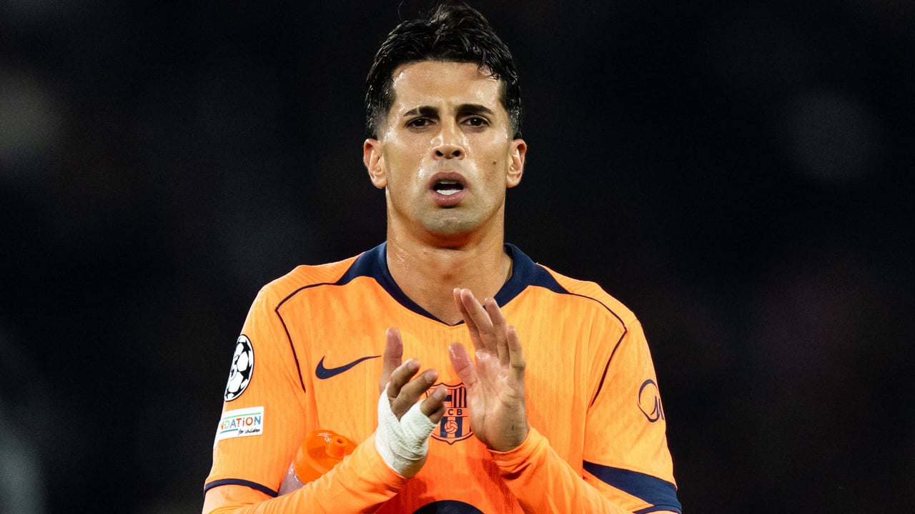 Joao Cancelo, jugador del Barcelona, desafía a sus críticos: "Desde la grada todo el mundo es especialista, me gustaría verlos en el campo"