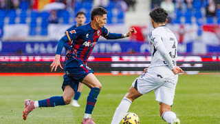 Al Huesca de Jon Pérez Bolo se le complica la tarea en LaLiga Hypermotion