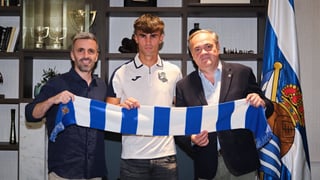 La Real Sociedad redobla su apuesta por Gorka Carrera