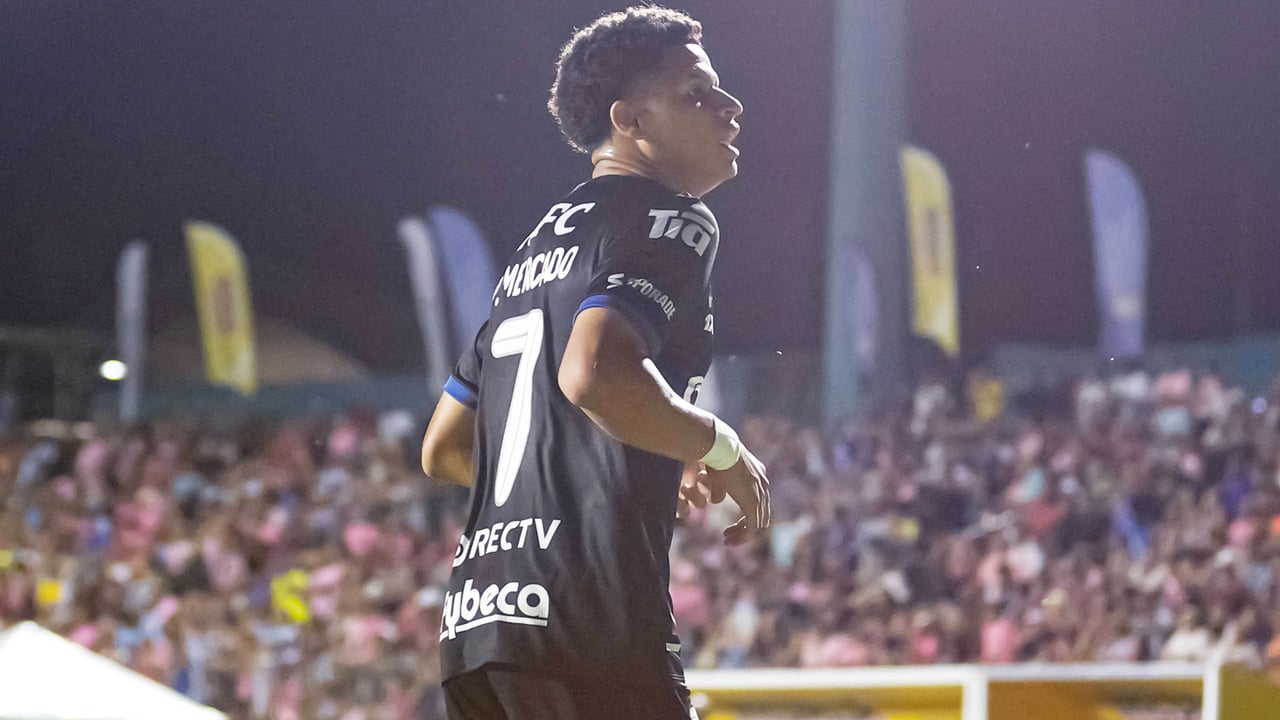 Fichaje respaldado por los expertos: "Patrik Mercado está listo para triunfar en el Sevilla"