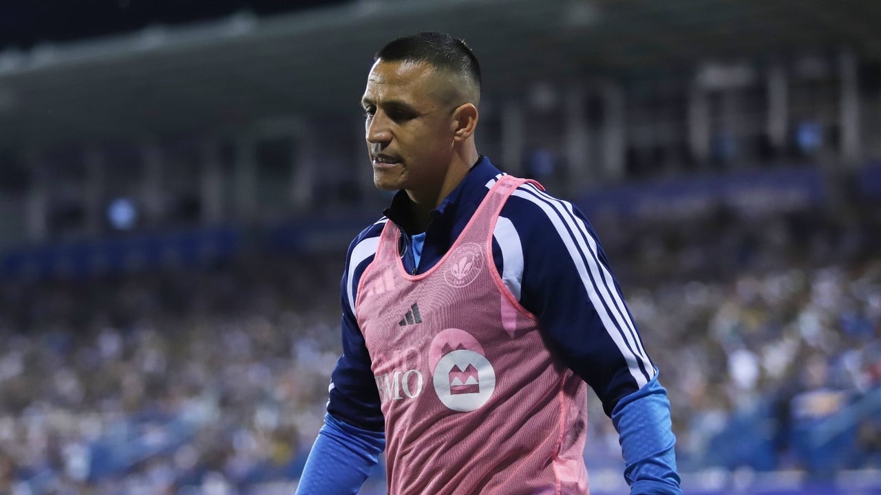 El ex del Sevilla Alexis Sánchez es denigrado y en Chile anuncian su vuelta: "Futbolista vedette", le llamó el técnico del Montreal