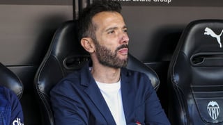 Carlos Corberán reconoce la situación del Valencia: "Aceptamos cualquier crítica"