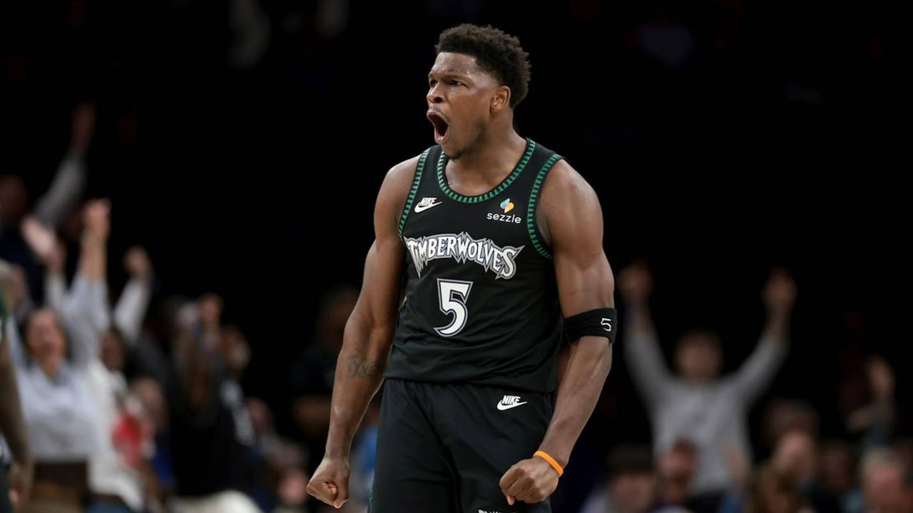 La NBA pierde a sus estrellas y valora jubilar a Porzingis