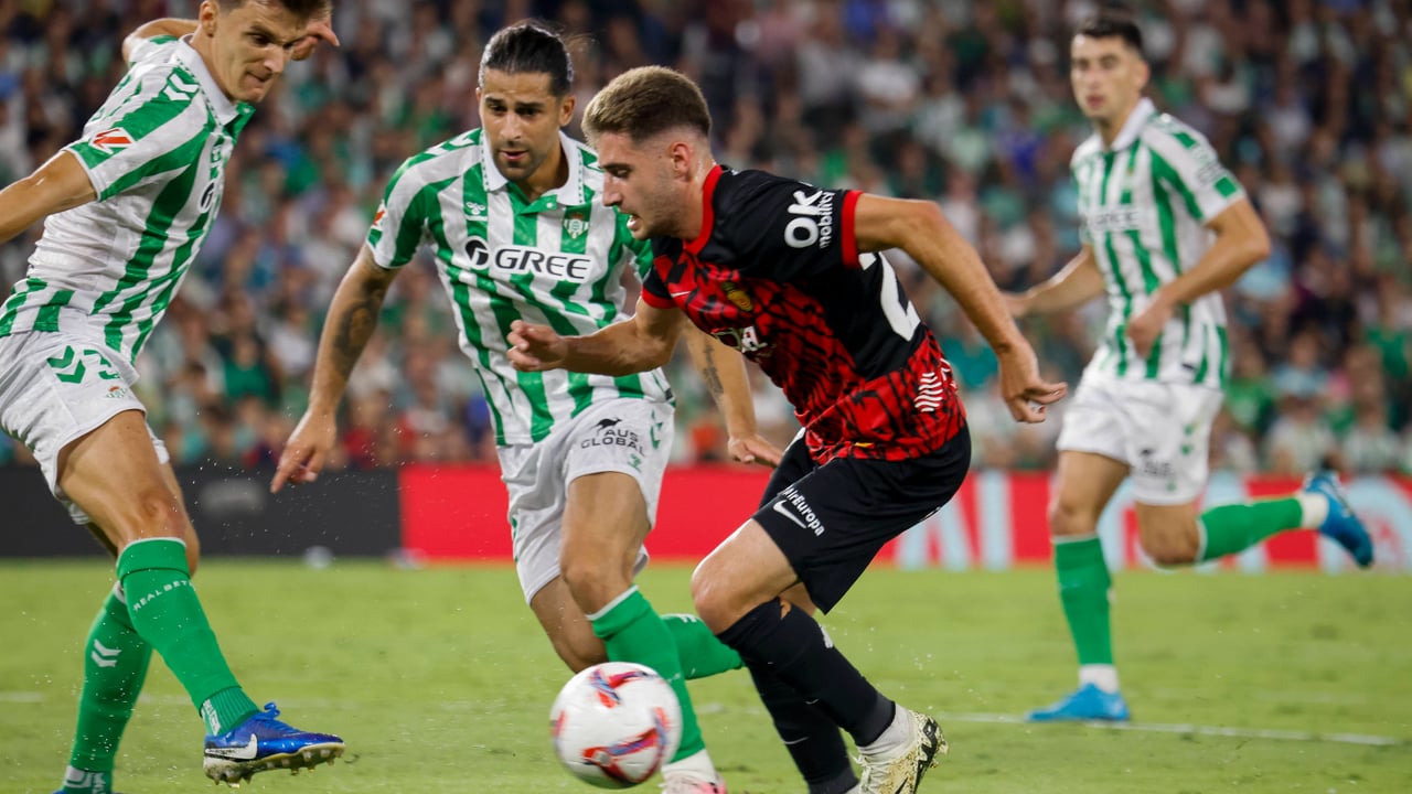 Robert Navarro, jugador del Mallorca, habla de su posible fichaje por el Athletic: "No hay nada firmado"