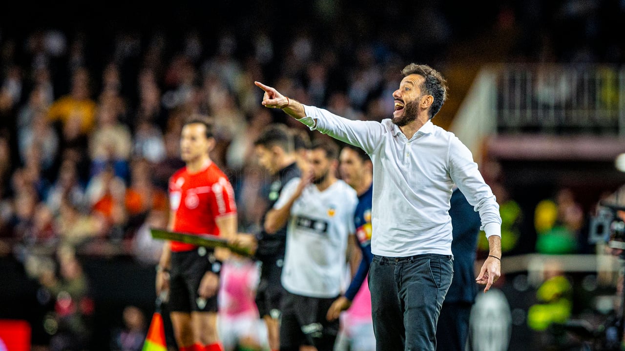 Corberán, sobre los rumores de su vuelta a Inglaterra, los cambios y el resultado: "No es deseado, pero sí hemos visto el equipo que queremos ser"