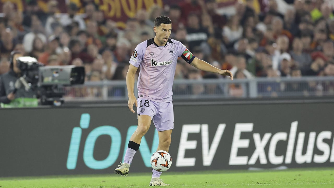 Óscar De Marcos iguala a Muniain