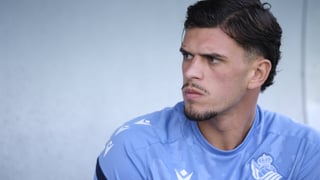 Javi López se marcha cedido al Feyenoord: la Real vuelve a buscarle una salida