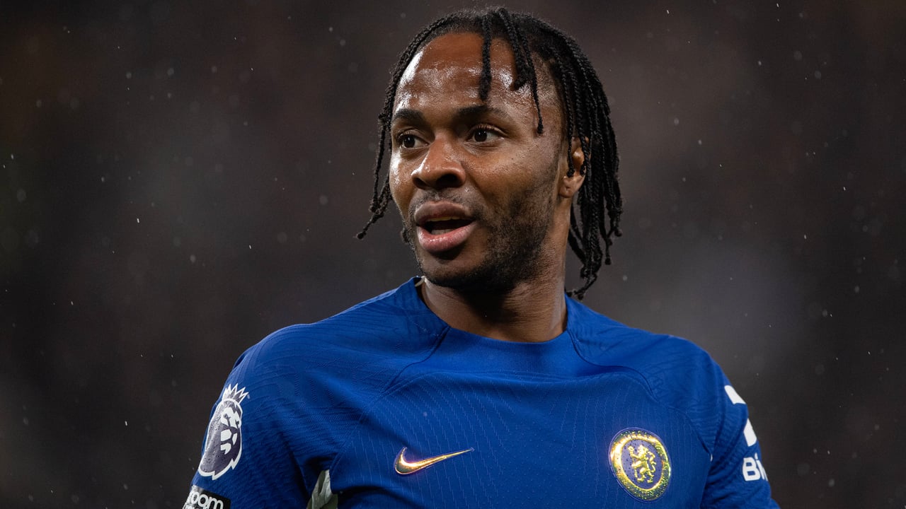 Sterling firma por el Feyenoord como agente libre y se pondrá a las órdenes de Van Persie