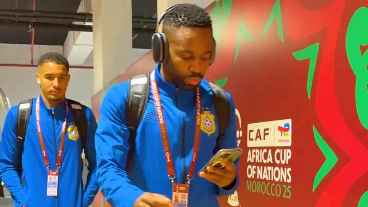 La República Democrática del Congo reserva a Bakambu, pasa como segunda y se jugará los cuartos con Argelia