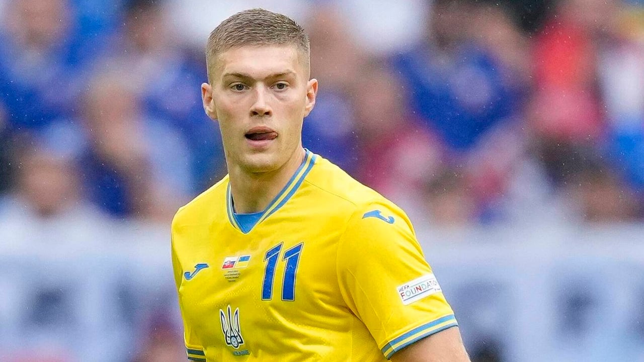 Dovbyk deshoja la margarita y se queda con la opción de la Roma