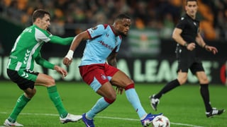 Árbitro de mal recuerdo para el Betis - Feyenoord y premio de Champions para Del Cerro Grande tras anular el gol de Lo Celso ante el Barcelona