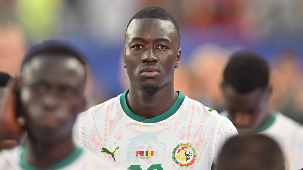 Pape Gueye rompe con Senegal y deja señalado a Pape Thiaw
