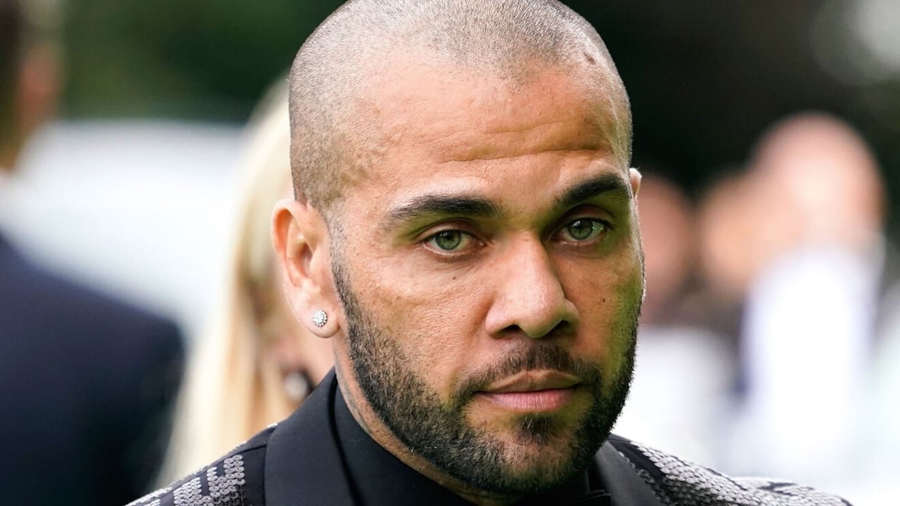 Un psiquiatra bromea con la inteligencia de los futbolistas a raíz del caso Dani Alves