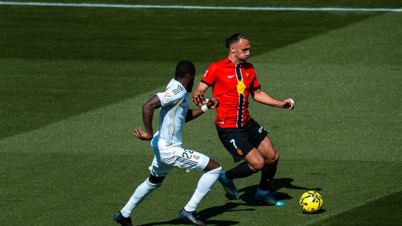 Mallorca 2-1 Real Madrid: Muriqi complica a los blancos las opciones de ganar el título de LaLiga