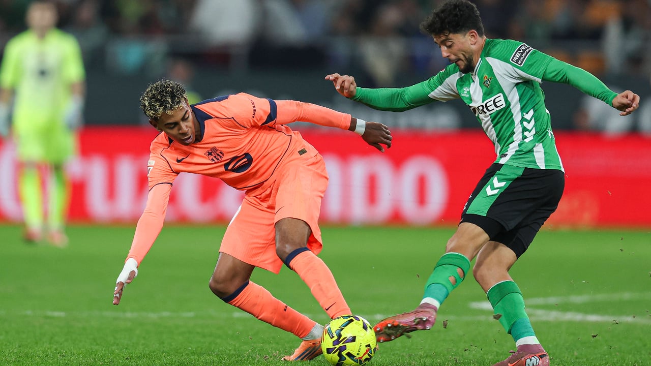 LaLiga también encumbra a Pablo Fornals: el '8' del Betis, Lamine Yamal, Mbappé, Muriqi...