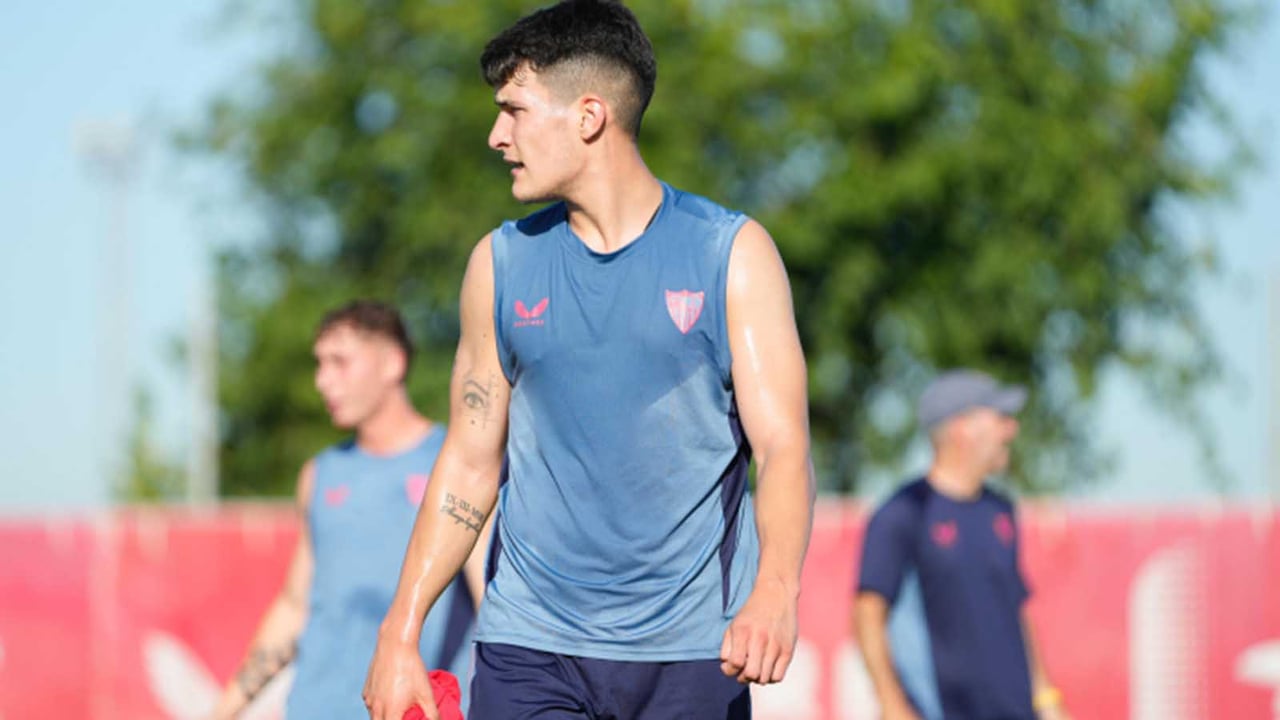 Un regreso, una baja inoportuna y un fichaje de Orta en la lista del Sevilla para Olot