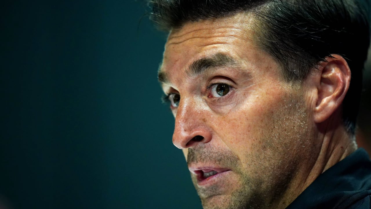 Diego Alonso tiene claro "el foco", pero habla del mercado, de su futuro y del derbi