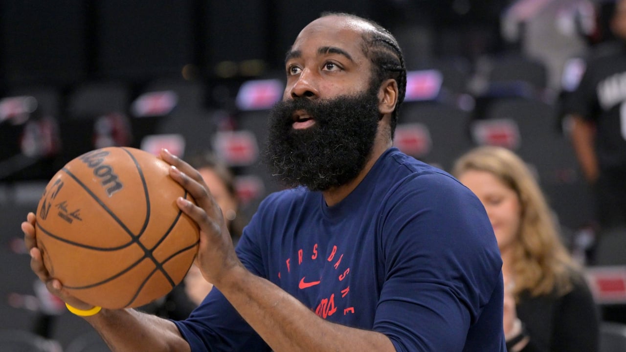 Los Clippers anuncian que mantendrán a James Harden en plantilla a toda costa