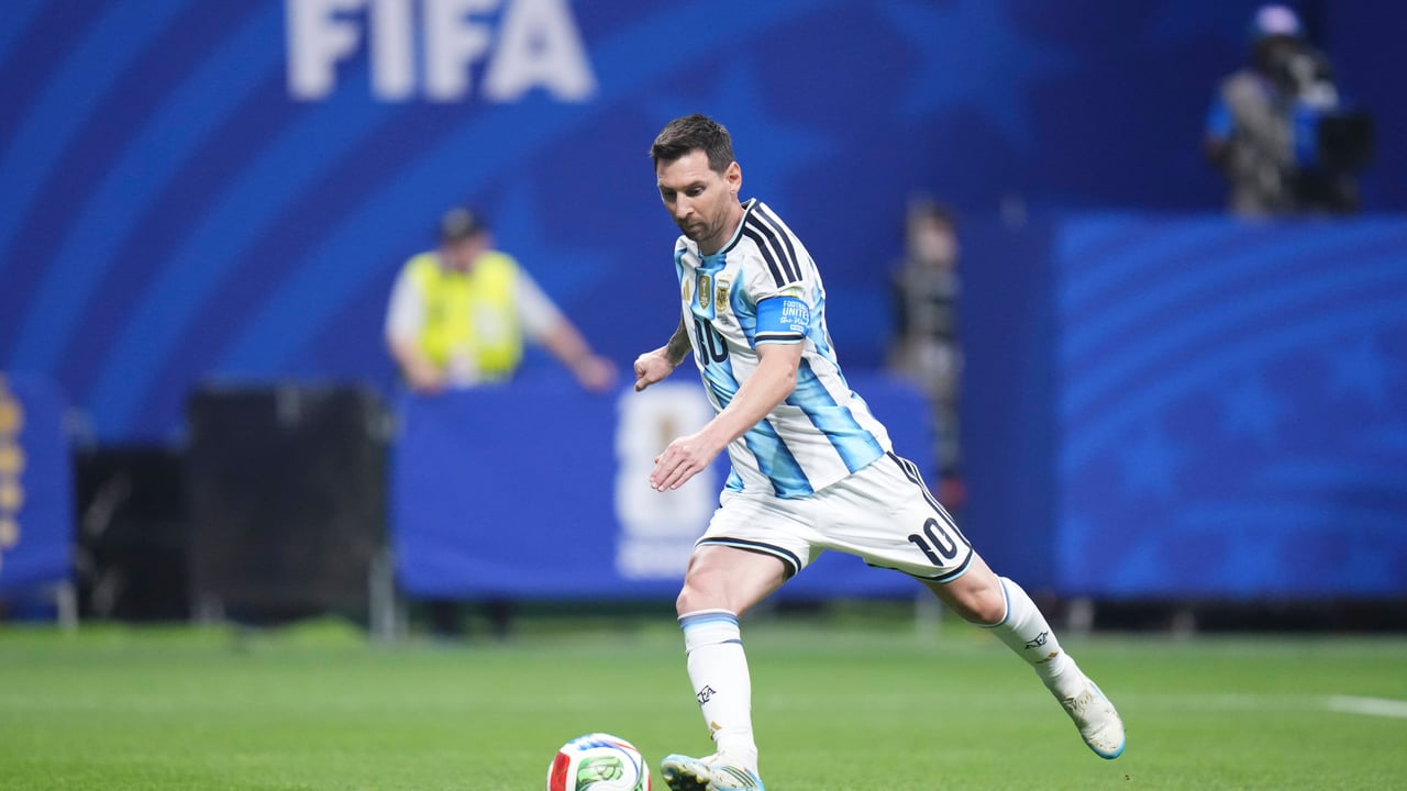 Argentina vuelve a desatar la polémica: Otro penalti y gol anulado que elimina a Egipto del Mundial