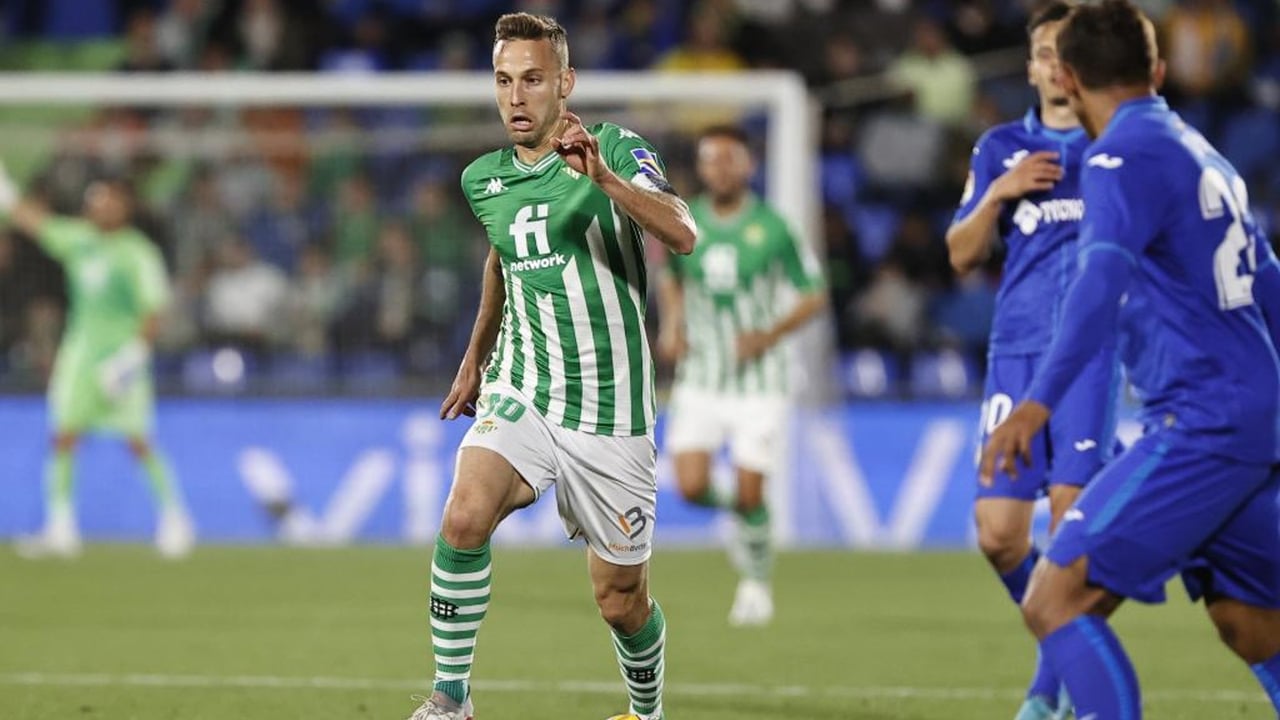 Canales manda un mensaje a Luis Enrique y un dardo a Mateu Lahoz