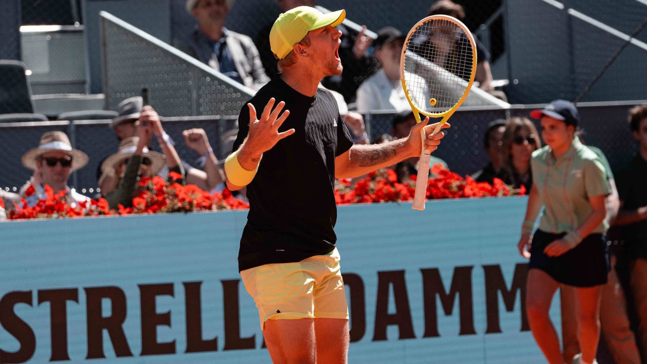 La nueva estrella del tenis español se cruza en el camino de Sinner