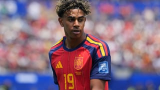 Lamine Yamal: "No tengo miedo, sería un honor jugar contra Cristiano Ronaldo"