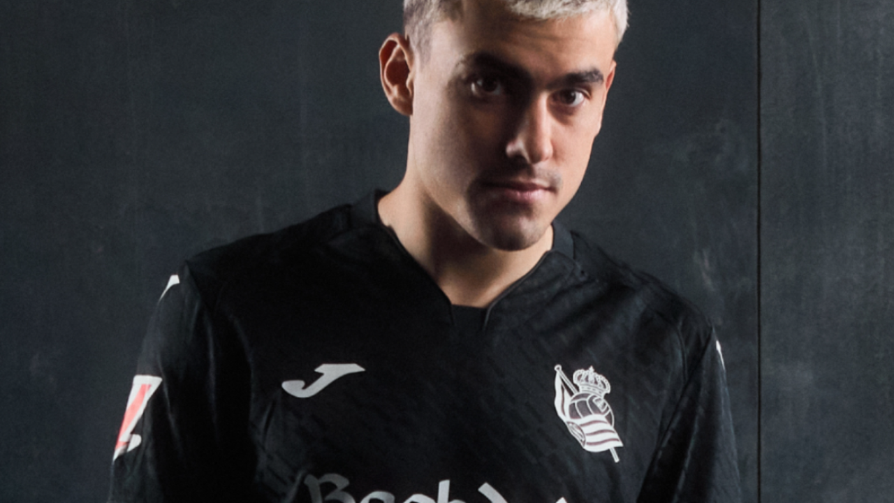 El color negro para la segunda equipación de la Real Sociedad