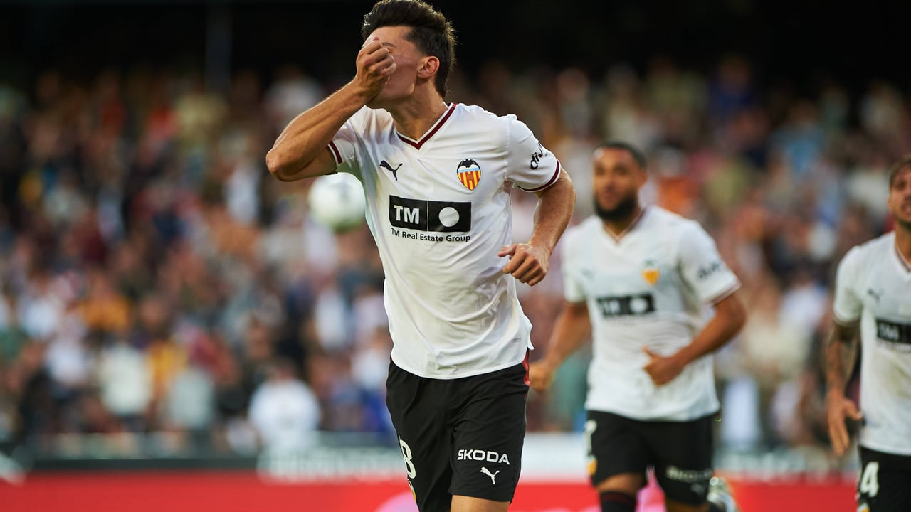 Pepelu tras la derrota del Valencia en el derbi: "No se te puede ir un partido en el 93"