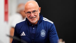 Luis de la Fuente se rinde a Sevilla en el Sánchez-Pizjuán y confirma cambios en el once: "Es una ciudad muy especial en mi vida"