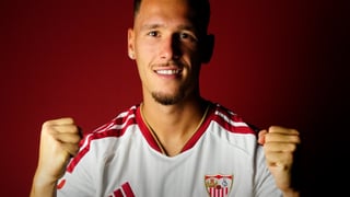 El décimo fichaje del Sevilla ya luce de blanquirrojo: fuerte apuesta por Lucas Stassin