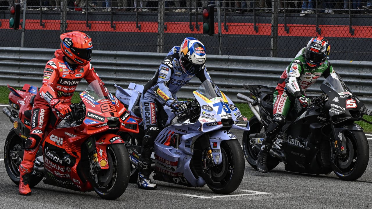 Marc Márquez y Bagnaia acaban con su primer 'pique' en Sepang