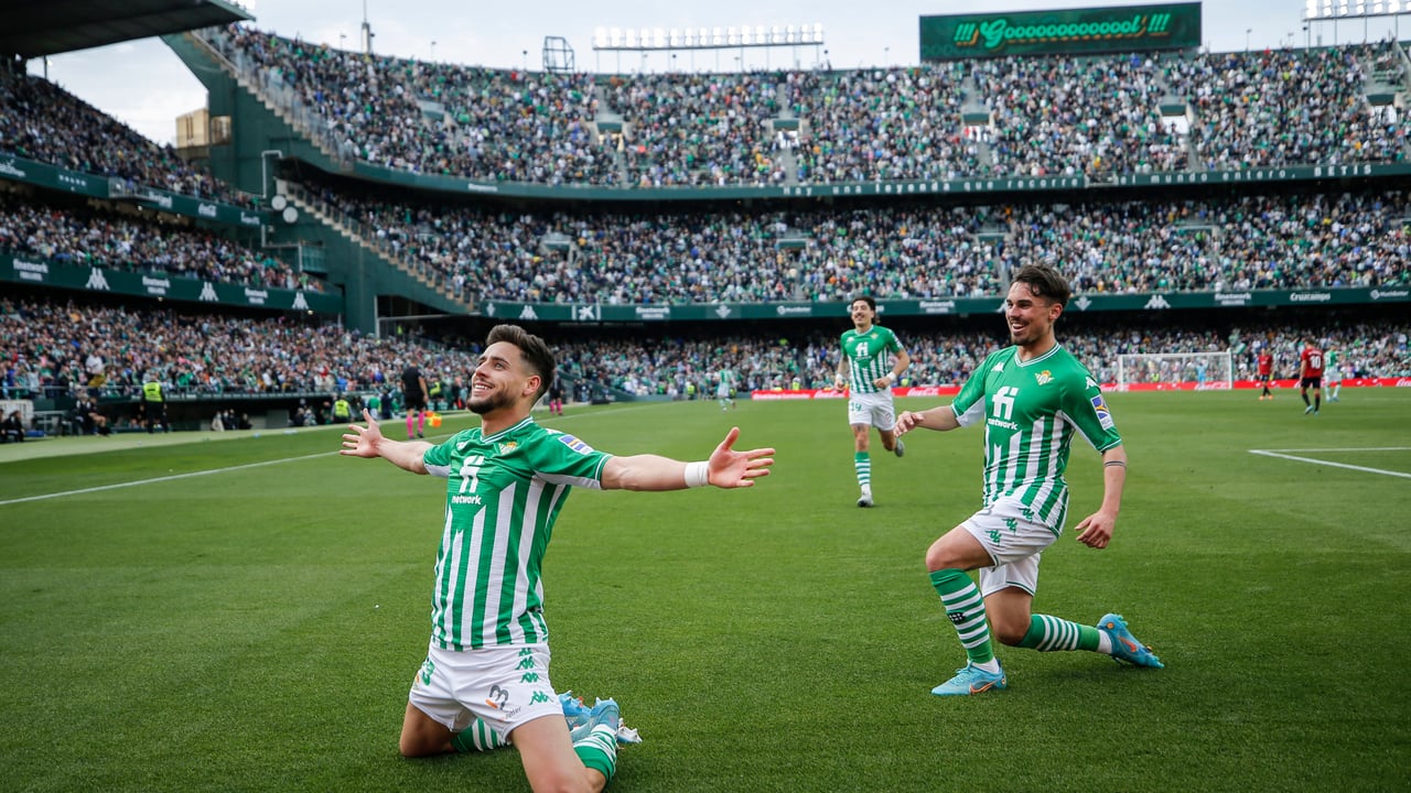 Una nueva tentativa desde la Premier por Álex Moreno... y no tiene nada que ver con Cucurella