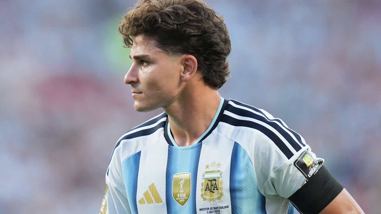 Laporta prepara otra oferta por Julián Álvarez y el argentino rechaza la Premier