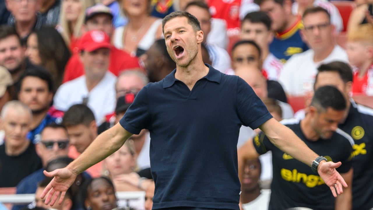 Xabi Alonso, con mano dura en el Chelsea, hace un descarte: "No es parte del plantel del primer equipo"